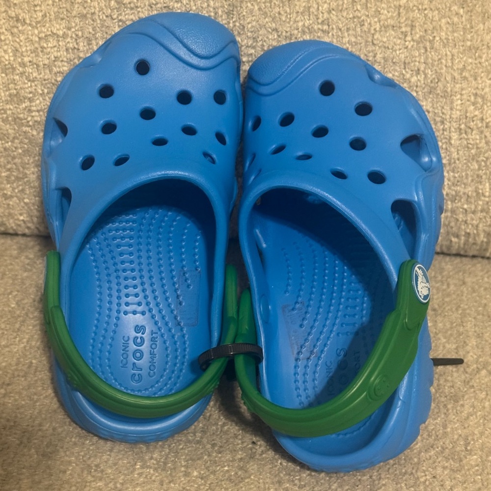 NWOT Crocs 202607 Kids Swiftwater Clog Shoes In Cerulean Blue & Grass Green C10 - Picture 3 of 4